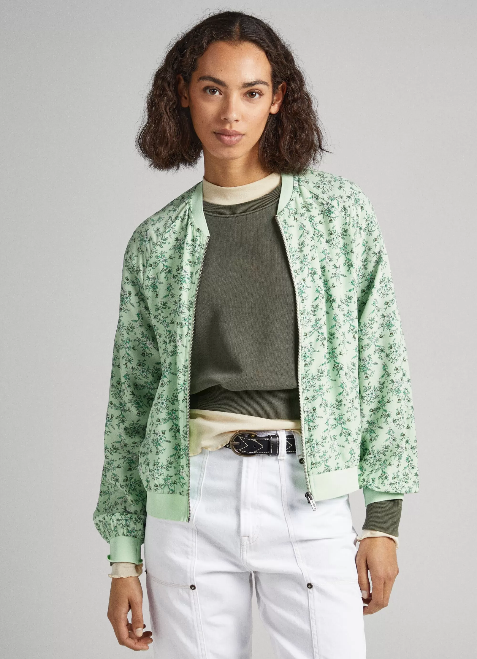 Mulher Pepe Jeans Malhas E Cardigans>Casaco Bomber Com Padrao Floral
