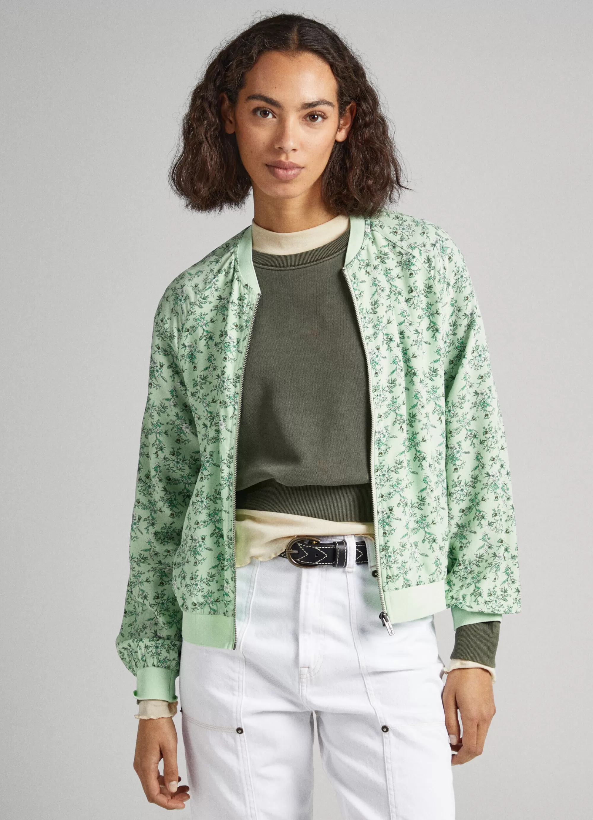 Mulher Pepe Jeans Casaco E Jaquetas>Casaco Bomber Com Padrao Floral