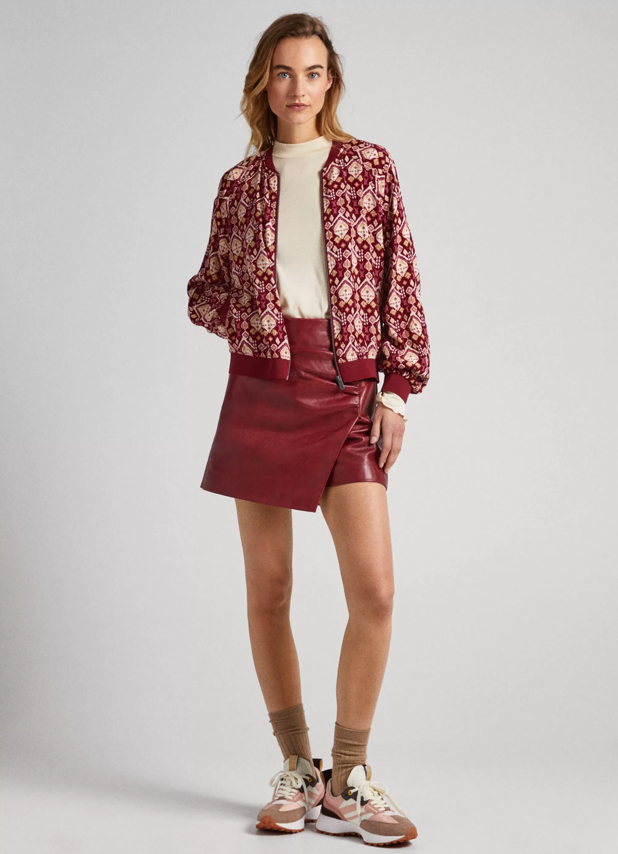 Mulher Pepe Jeans Malhas E Cardigans>Casaco Bomber Ornamental