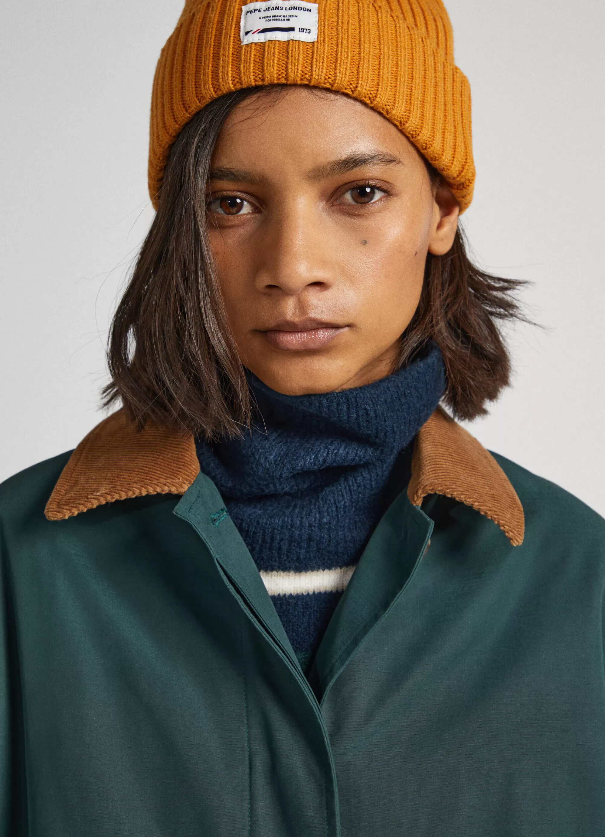 Mulher Pepe Jeans Casaco E Jaquetas>Casaco Comprido Gola De Veludo
