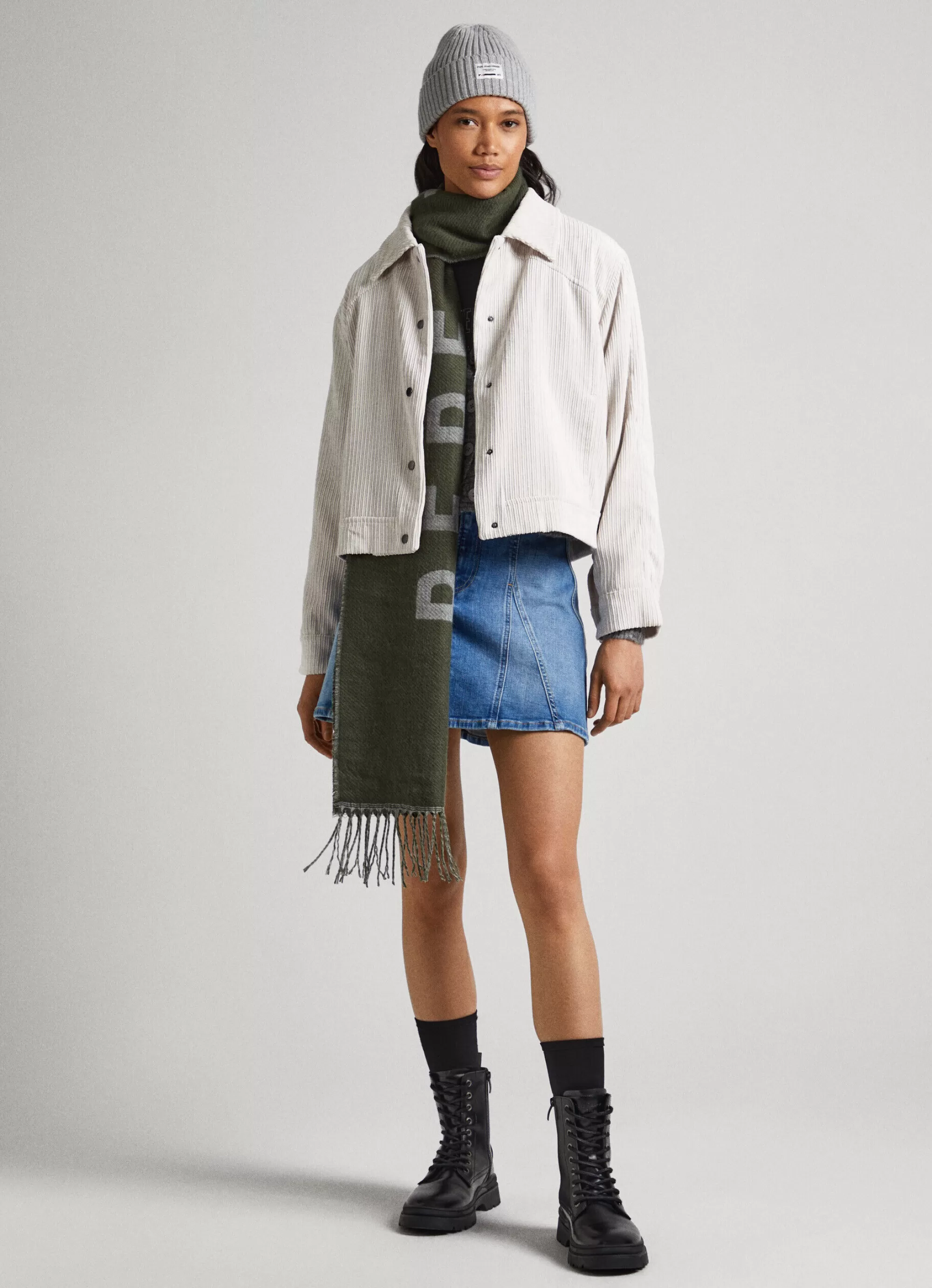 Mulher Pepe Jeans Casaco E Jaquetas>Casaco De Bombazina Com Botoes