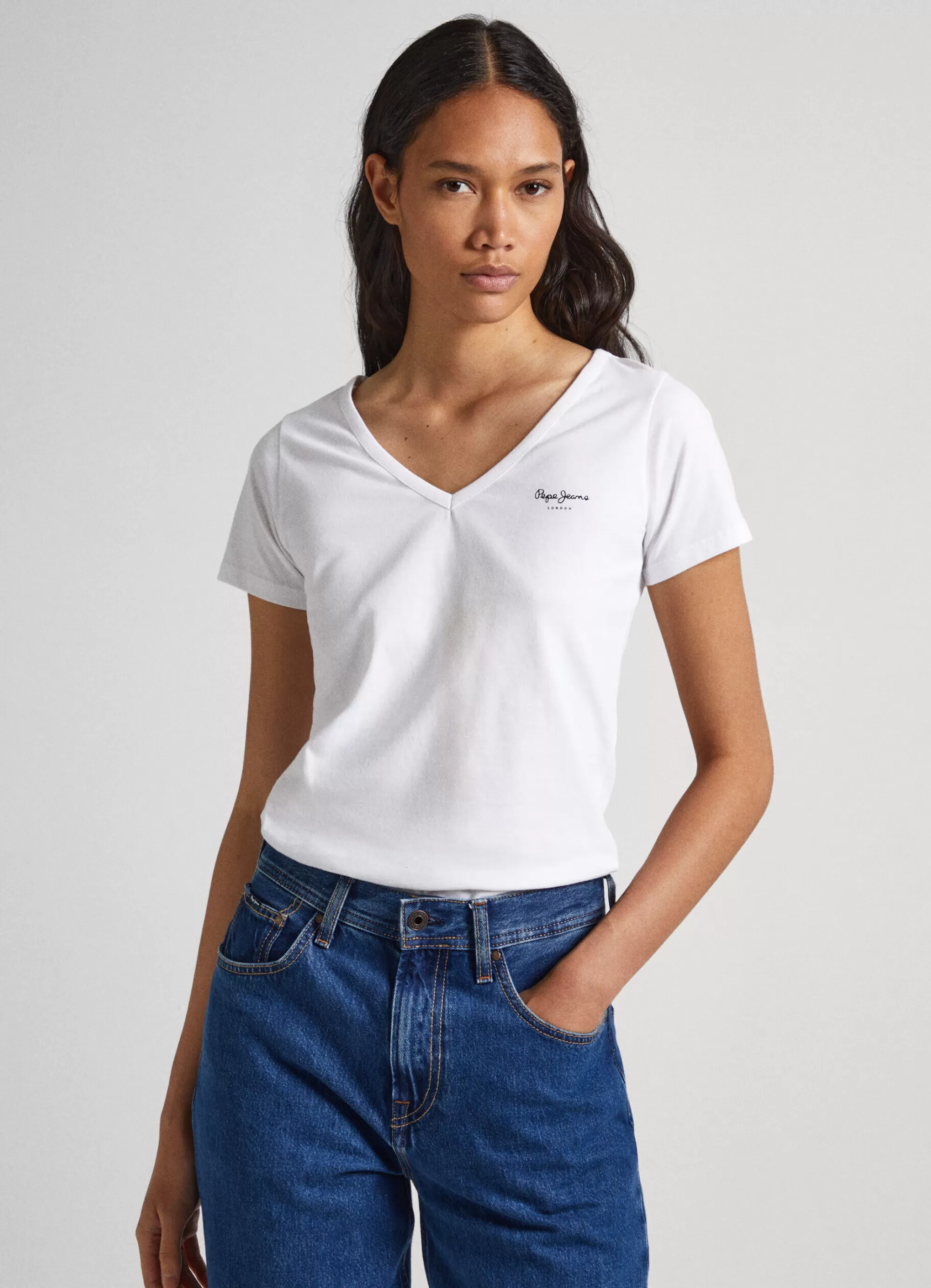Mulher Pepe Jeans T-Shirts>T-Shirt Slim Fit Decote V